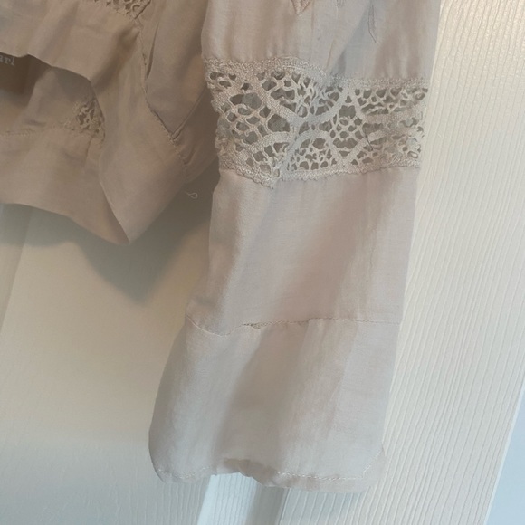 Magnolia Pearl Blouse - Picture 3 of 8